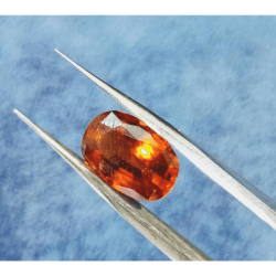 Hessonite (Gomed) Oval Shape  5.25 Carat