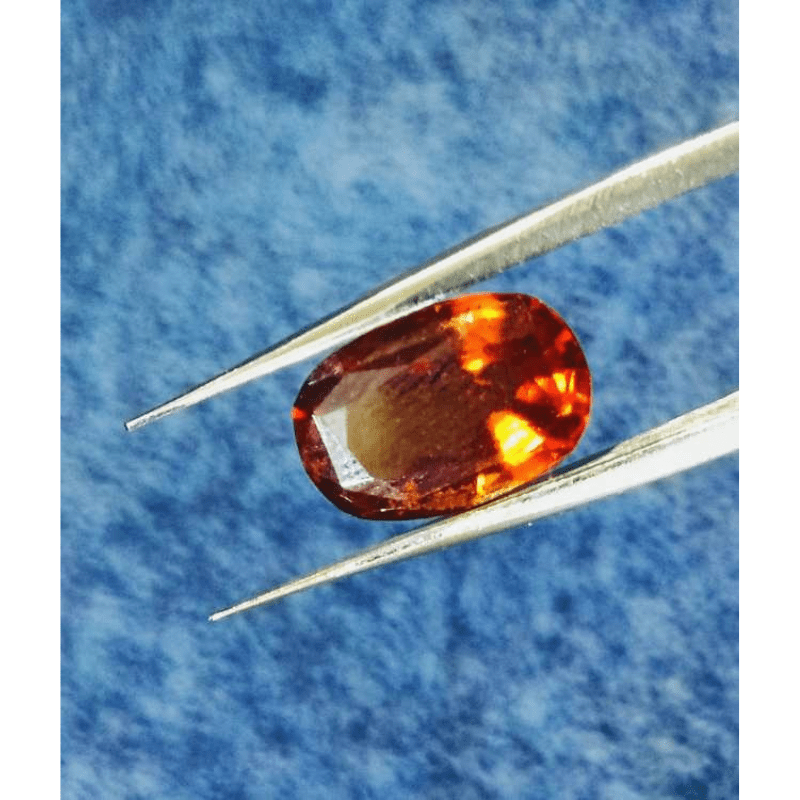 Hessonite (Gomed) Oval Shape  5.25 Carat