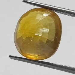 Yellow Sapphire (Pukhraj)...