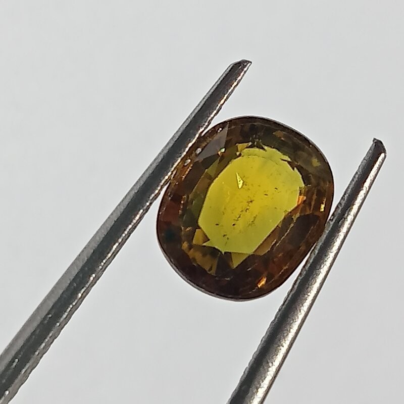 Original And Authentic Pitambari Nilla Gem Stone - 2.60 Carat With Lab Certification