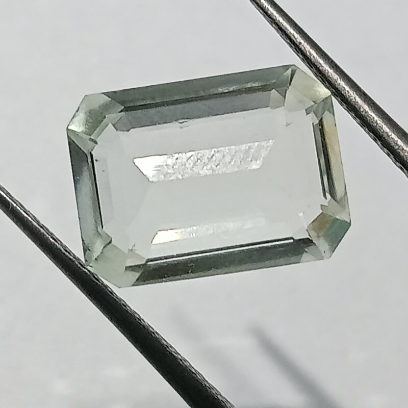 Natural & Original Green Kunzite Stone With Lab Certified 6.49 Carat